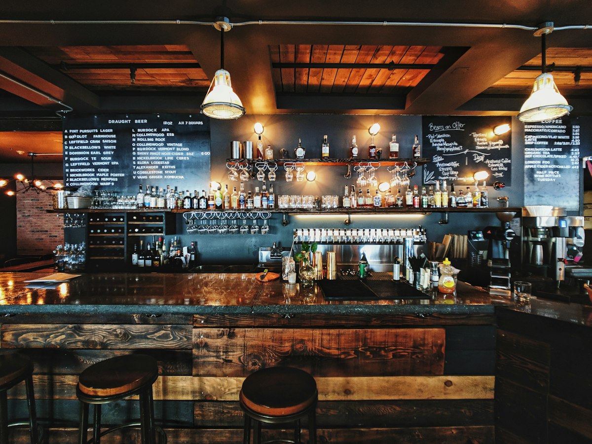 Interior boutique bottle shop Pelita Indo di Jakarta